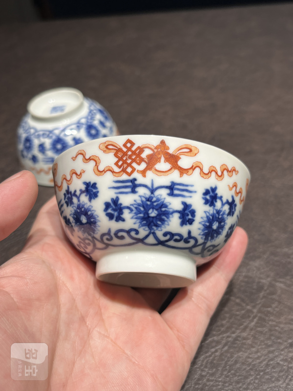 清道光 “嶰竹造”青花矾红莲托八宝茶圆一对 - 图4